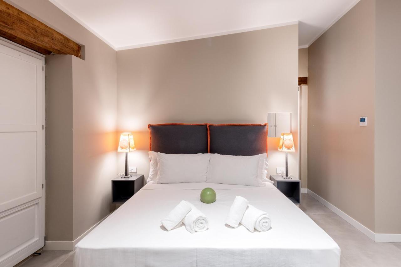 Momento-Teatro Greco Hotel Syracuse ภายนอก รูปภาพ