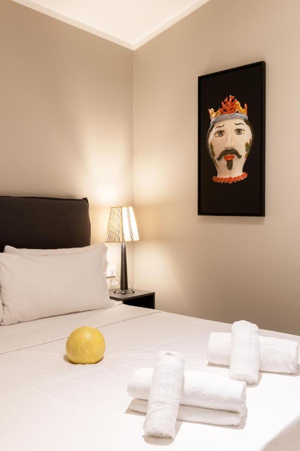 Momento-Teatro Greco Hotel Syracuse ภายนอก รูปภาพ