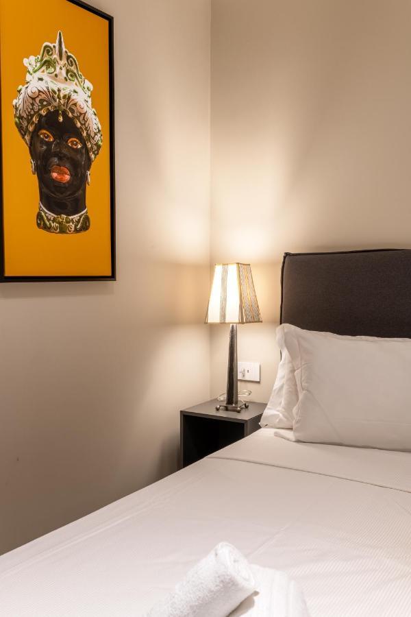 Momento-Teatro Greco Hotel Syracuse ภายนอก รูปภาพ